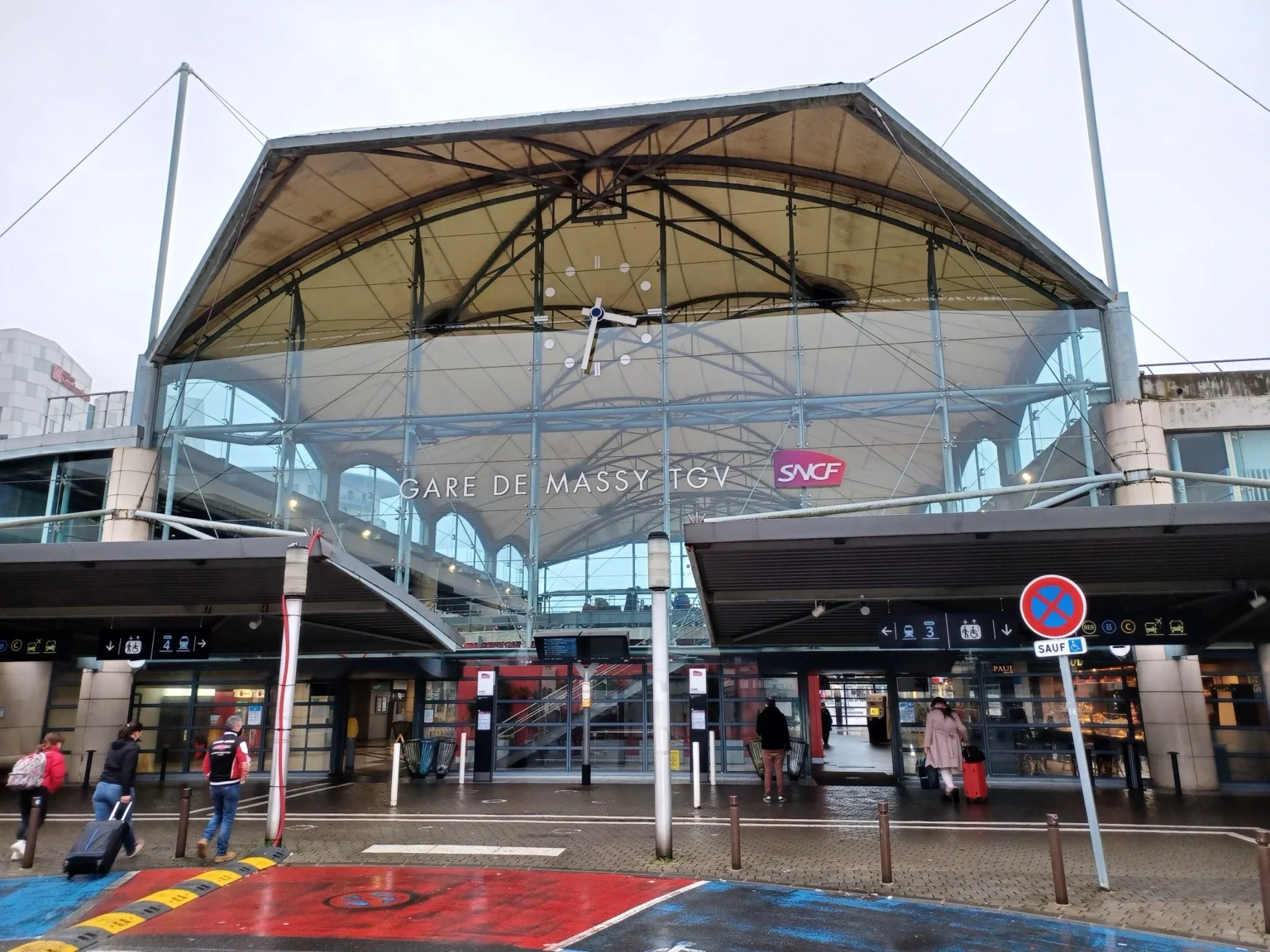 Gare de Massy TGV, entrée principale