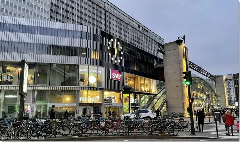 Gare Montparnasse à Paris, vue extérieure